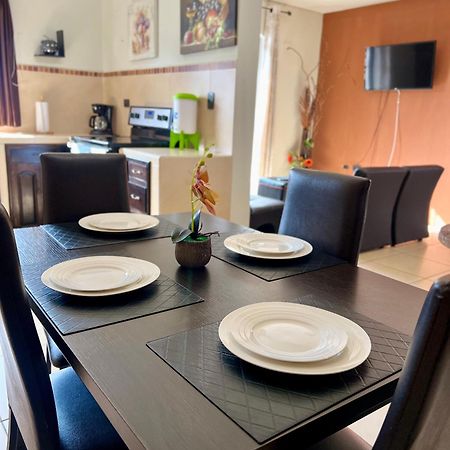 Amplio Apartamento, En Colonia Cerezos, Tercer Nivel Appartement Quetzaltenango Buitenkant foto