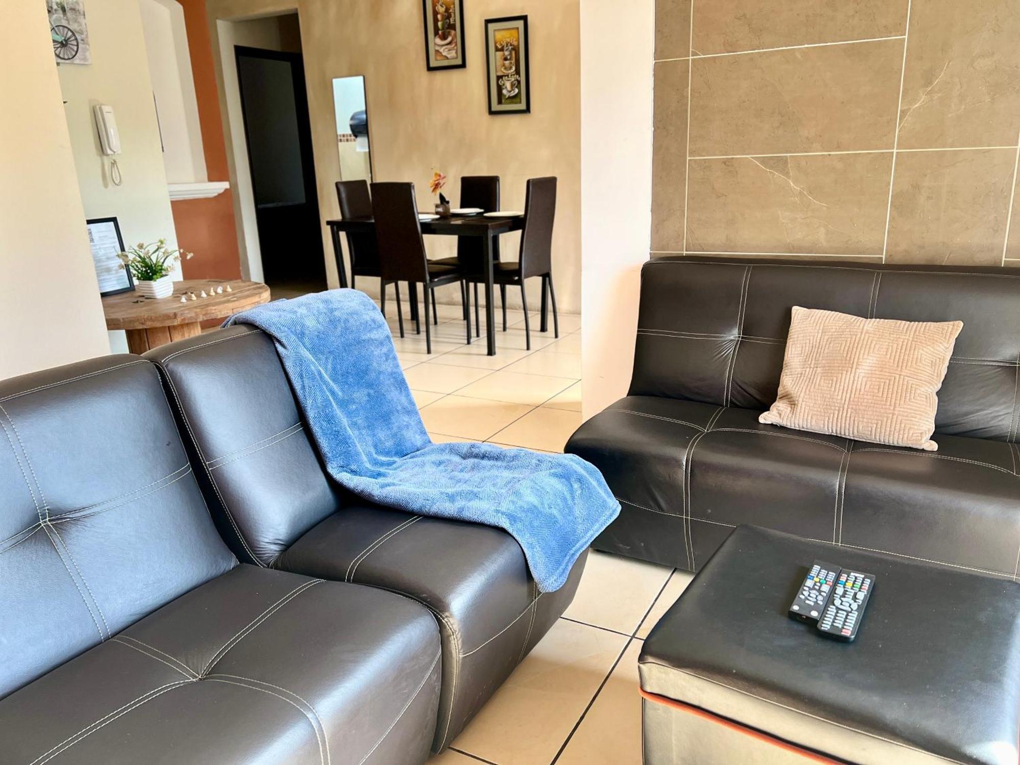 Amplio Apartamento, En Colonia Cerezos, Tercer Nivel Appartement Quetzaltenango Buitenkant foto